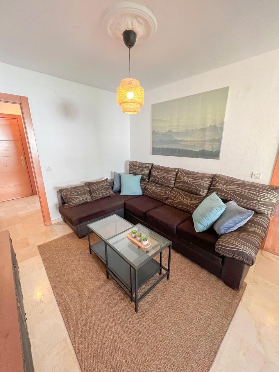 Large & Cozy Centrally Appartement *
